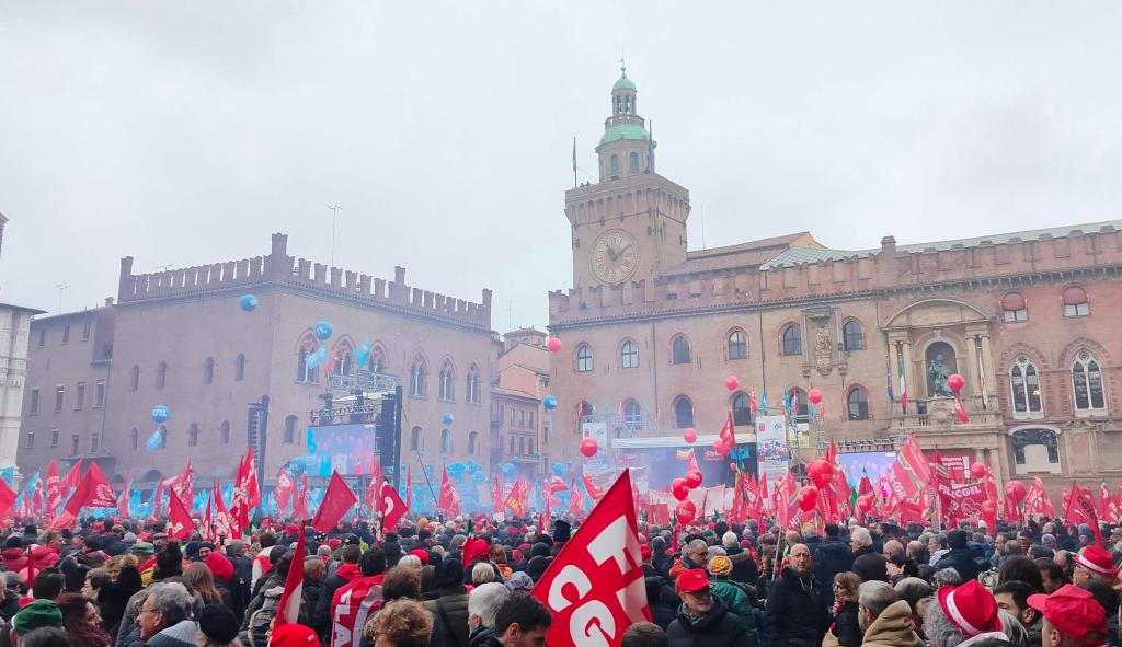 2024 piazza maggiore sciopero generale