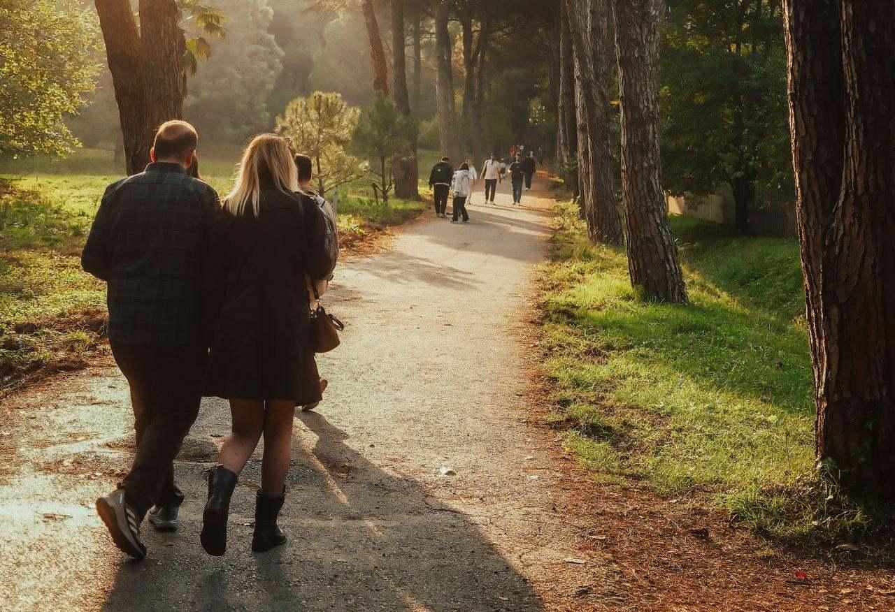 passeggiare 